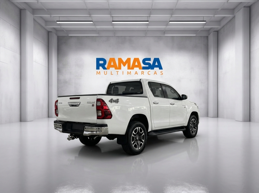 hilux srx 2.8 turbo diesel3
