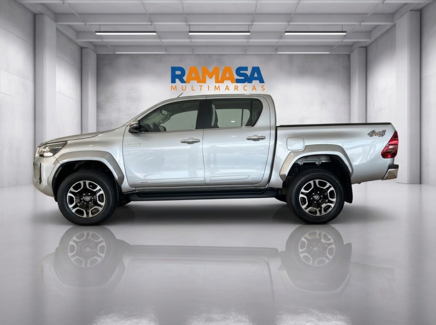 toyota hilux 2.8 d-4d turbo diesel cd srx plus 4x4 automatico 4p 20241