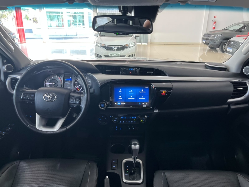 toyota hilux 2.8 d-4d turbo diesel cd srx plus 4x4 automatico 4p 202410