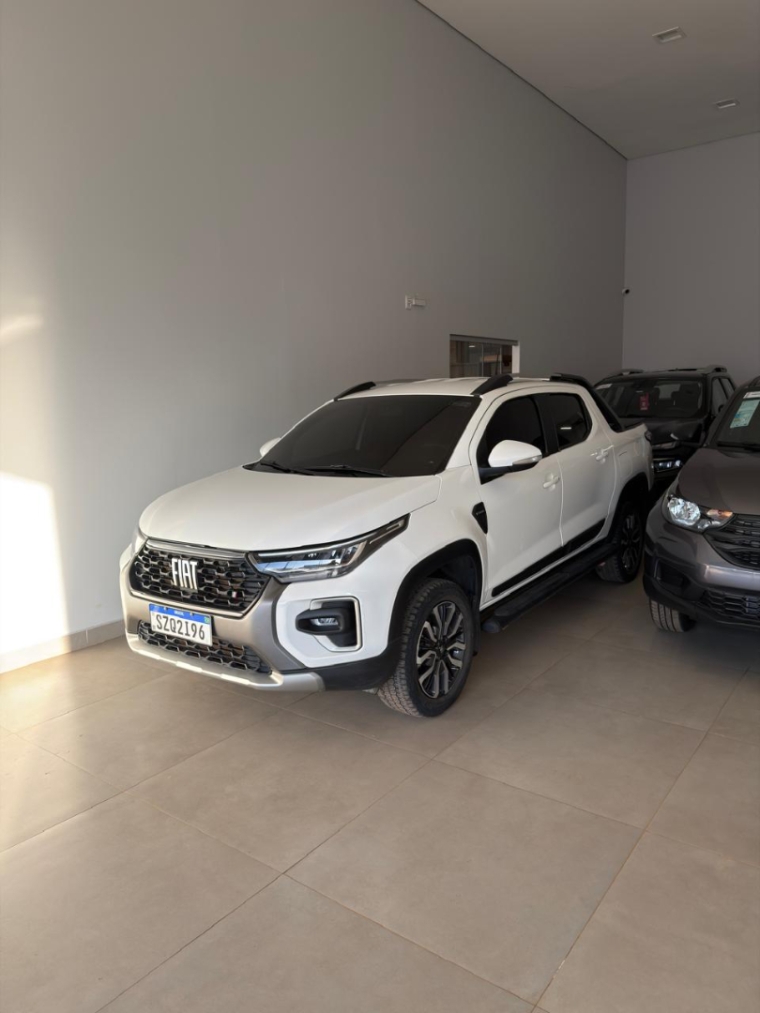 fiat strada 1.0 turbo 200 flex ranch cd cvt 9.9 4p automatico 2025
