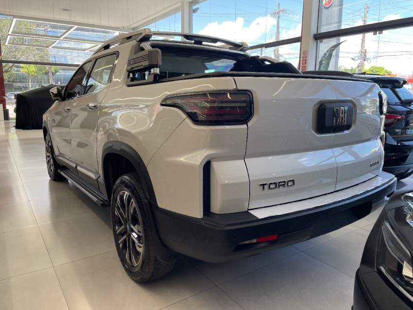 fiat toro 2.2 turbo diesel ranch 4wd at9 4p automatico 20275