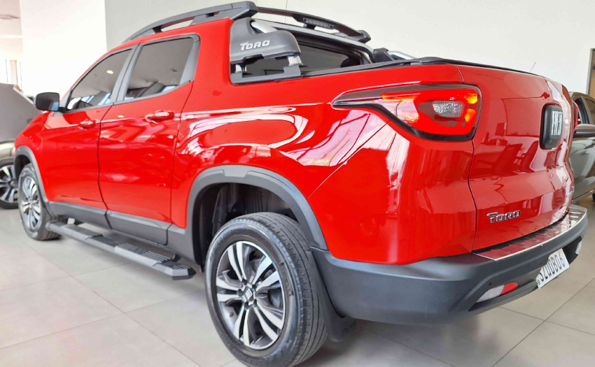fiat toro 1.3 turbo 270 flex freedom at6 4p automatico 20252