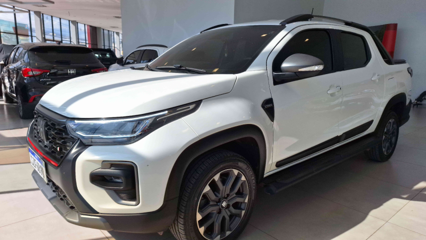 fiat strada 1.0 turbo 200 flex ultra cd cvt 4p automatico 20251