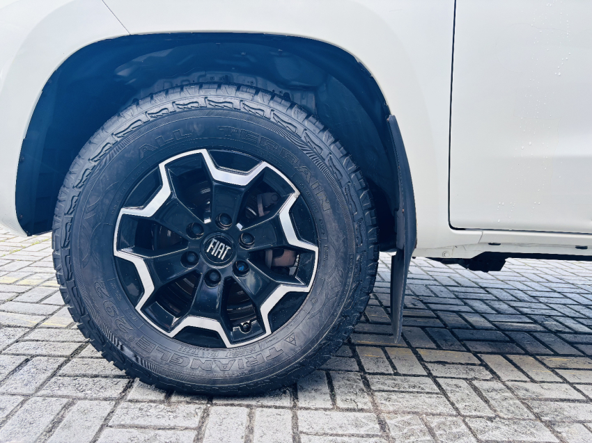 fiat titano 2.2 turbo diesel volcano 4x4 at6 2.1 4p automatico 20252