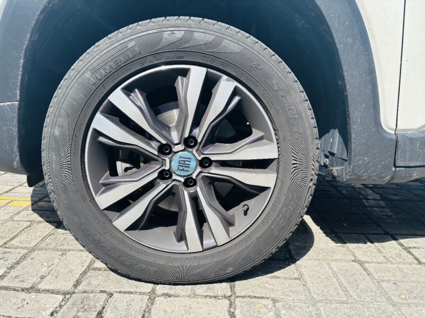 fiat toro 1.3 turbo 270 flex freedom at6 4p automatico 20233