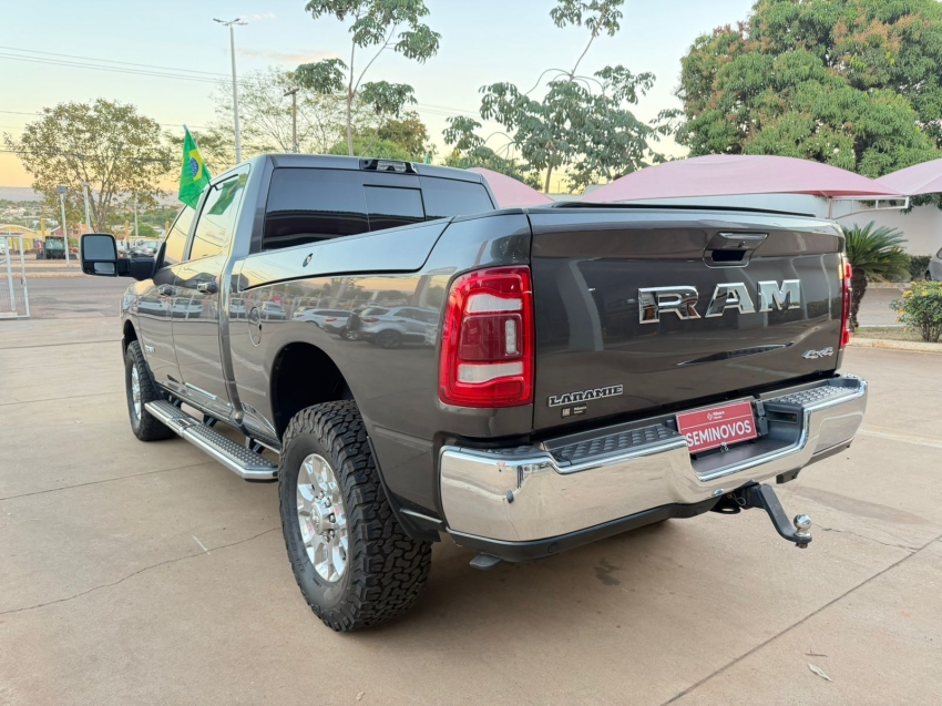 ram 2500 6.7 i6 turbo diesel laramie cd 4x4 automatico 2.5 5p 20246