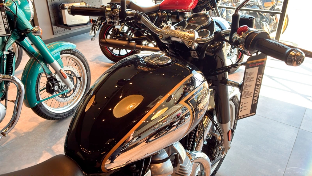 royal enfield classic 650 top black chrome gasolina automatico 20274