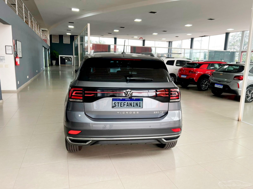 volkswagen t-cross 1.4 250 tsi total flex highline automatico 4p 202411