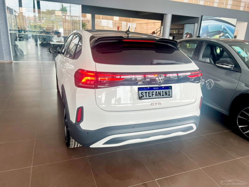 volkswagen nivus 1.4 250 tsi total flex gts automatico 4p 202612