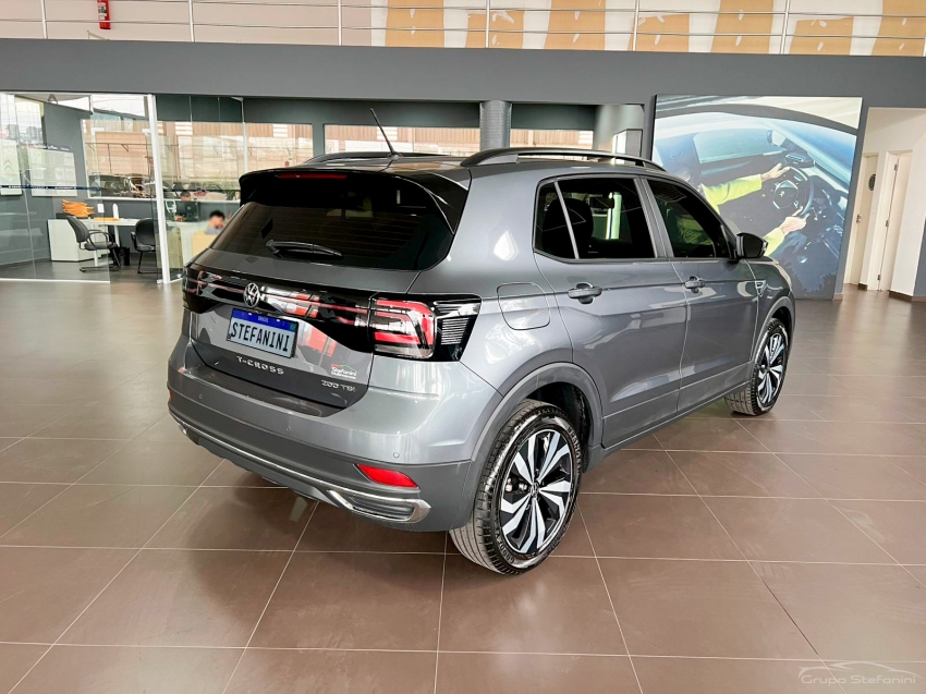 volkswagen t-cross 1.0 200 tsi total flex comfortline automatico 4p 202310