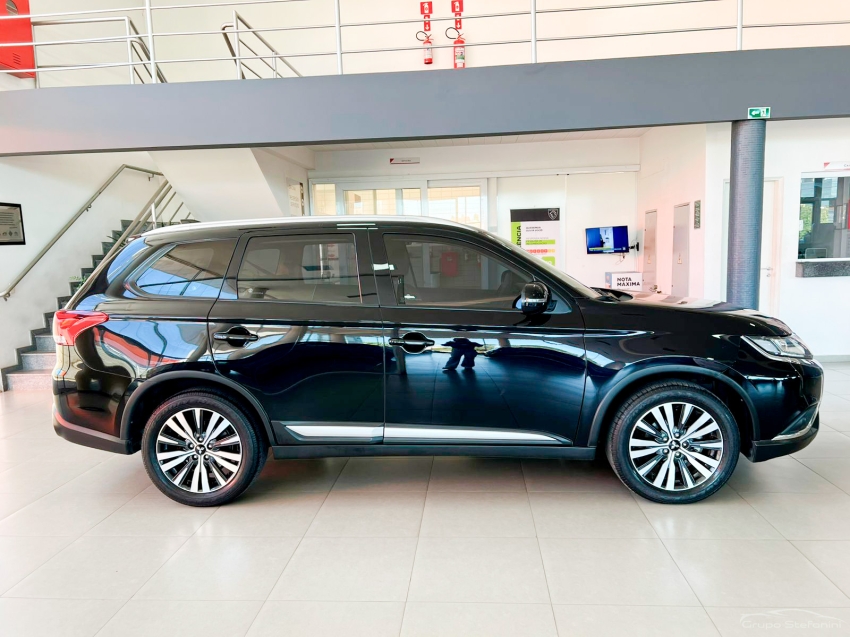 mitsubishi outlander 2.0 mivec gasolina hpe automatico 4p 202110