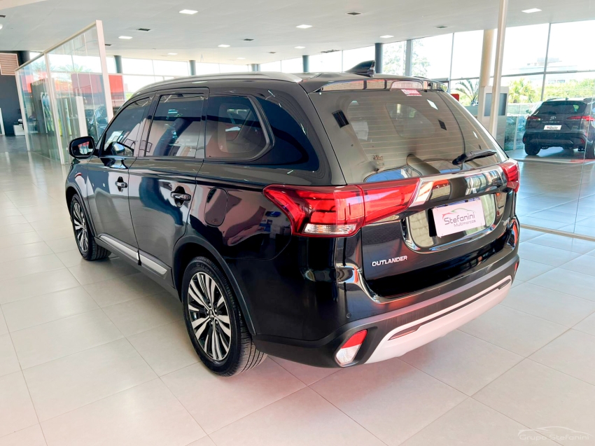 mitsubishi outlander 2.0 mivec gasolina hpe automatico 4p 202113