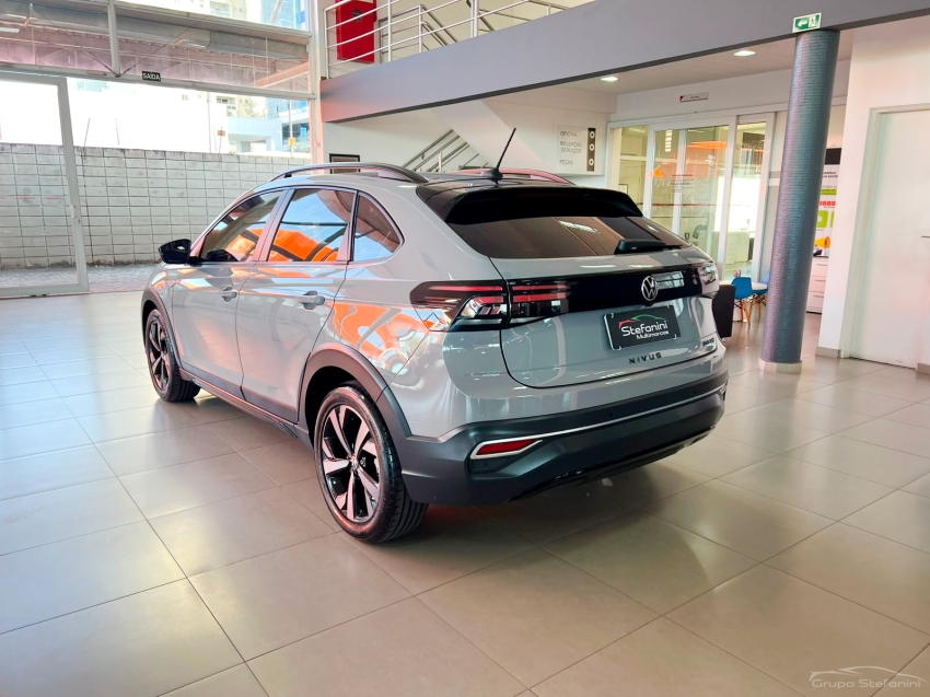 volkswagen nivus 1.0 200 tsi total flex highline automatico 4p 202312