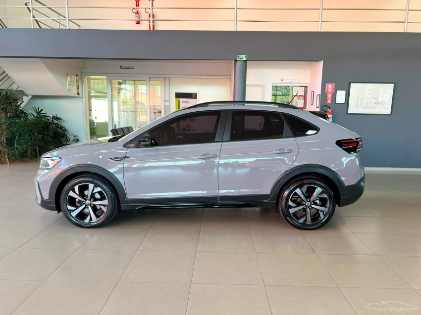 volkswagen nivus 1.0 200 tsi total flex highline automatico 4p 20238