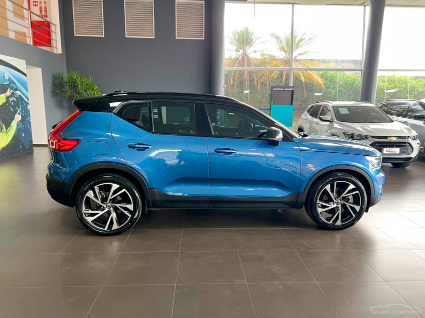 volvo xc40 1.5 t5 recharge r-design geartronic gasolina 4p automatico 202110