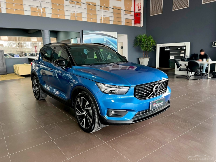 volvo xc40 1.5 t5 recharge r-design geartronic gasolina 4p automatico 20212