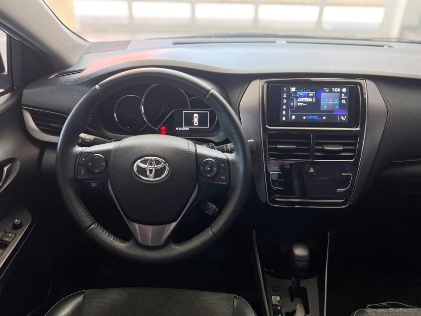 toyota yaris 1.5 16v flex sedan xs multidrive 4p automatico 20254