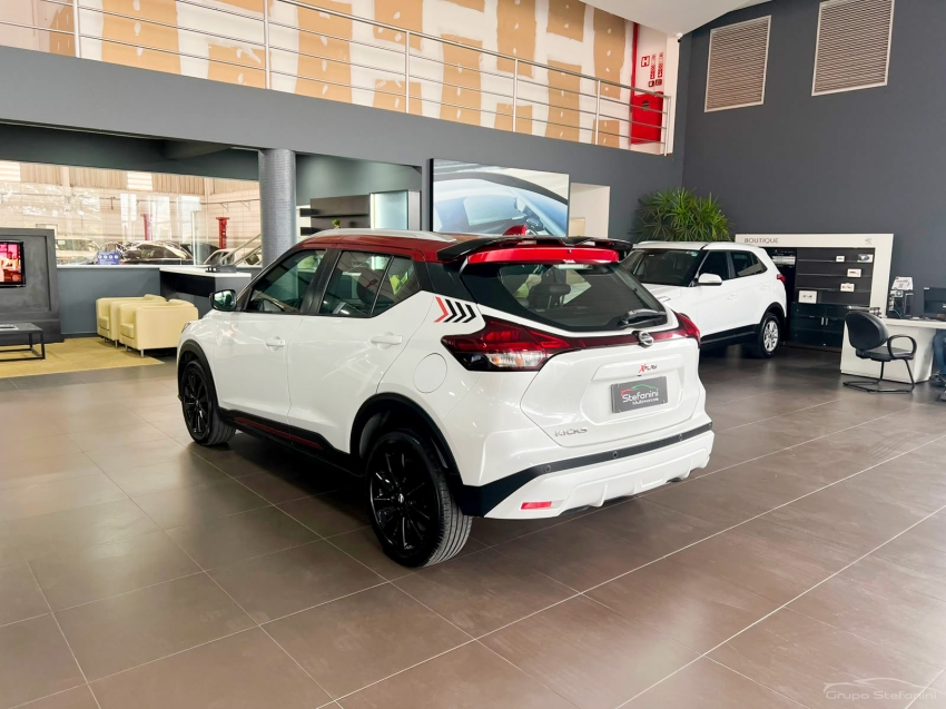 nissan kicks 1.6 16v flexstart xplay xtronic flex 4p automatico 202213