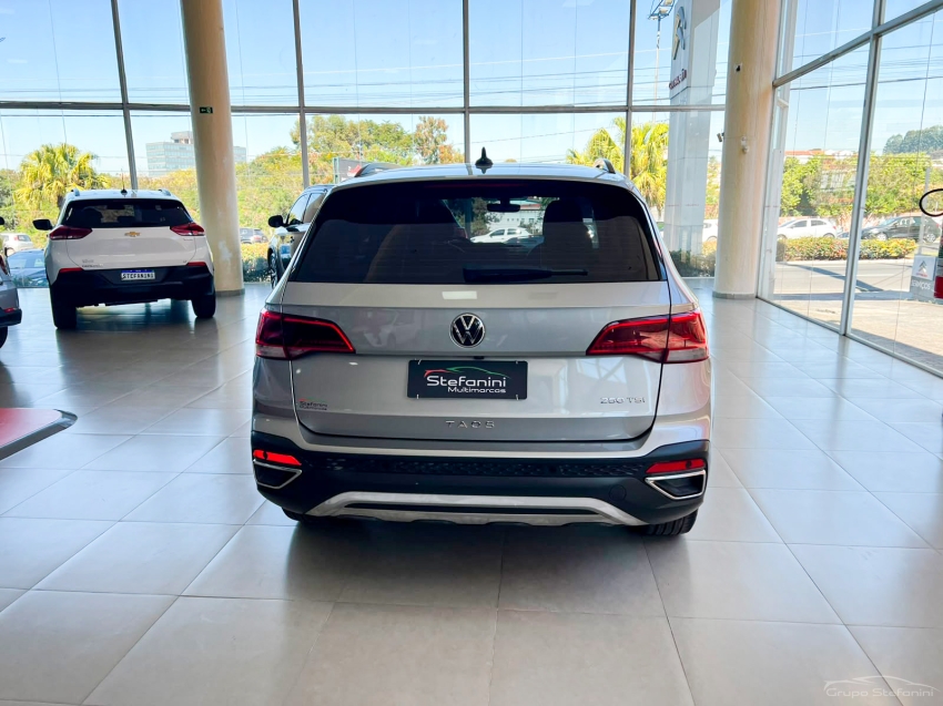 volkswagen taos 1.4 250 tsi total flex comfortline automatico 4p 202212