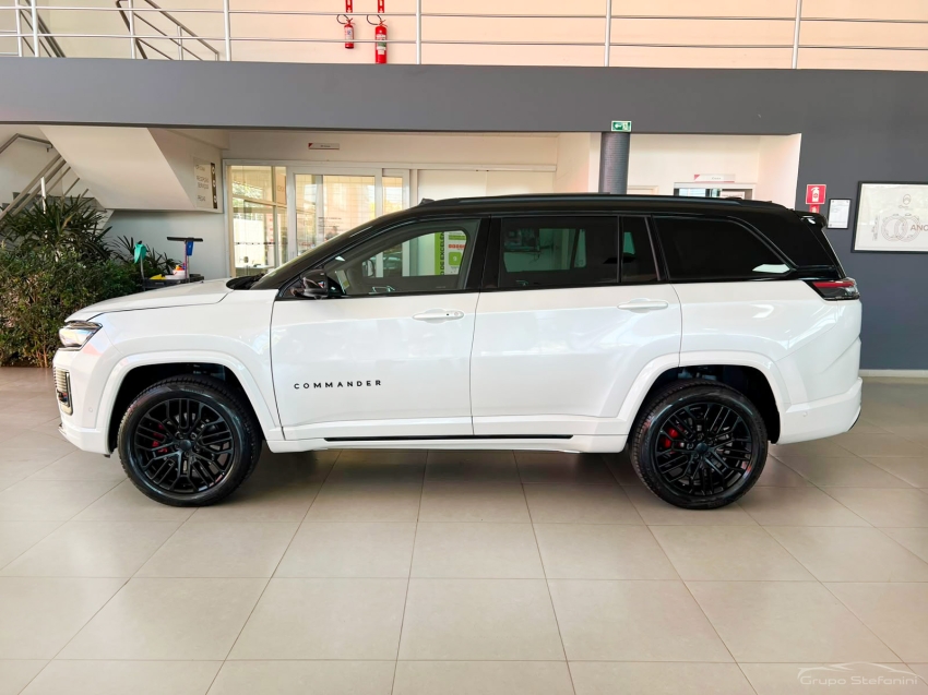 jeep commander 2.0 hurricane 4 turbo gasolina blackhawk at9 4p automatico 202610