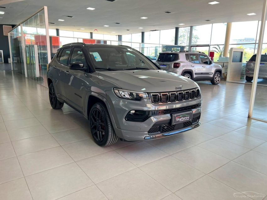 jeep compass 2.0 hurricane 4 turbo gasolina blackhawk at9 4p automatico 20262