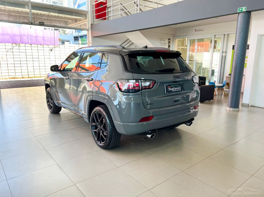 jeep compass 2.0 hurricane 4 turbo gasolina blackhawk at9 4p automatico 202613