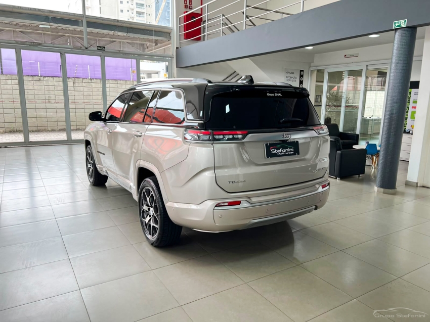 jeep commander 2.0 td380 turbo diesel overland at9 4p automatico 202214
