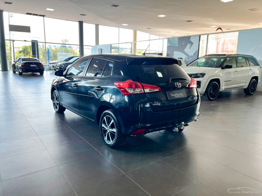 toyota yaris 1.5 16v flex xs multidrive 4p automatico 201912