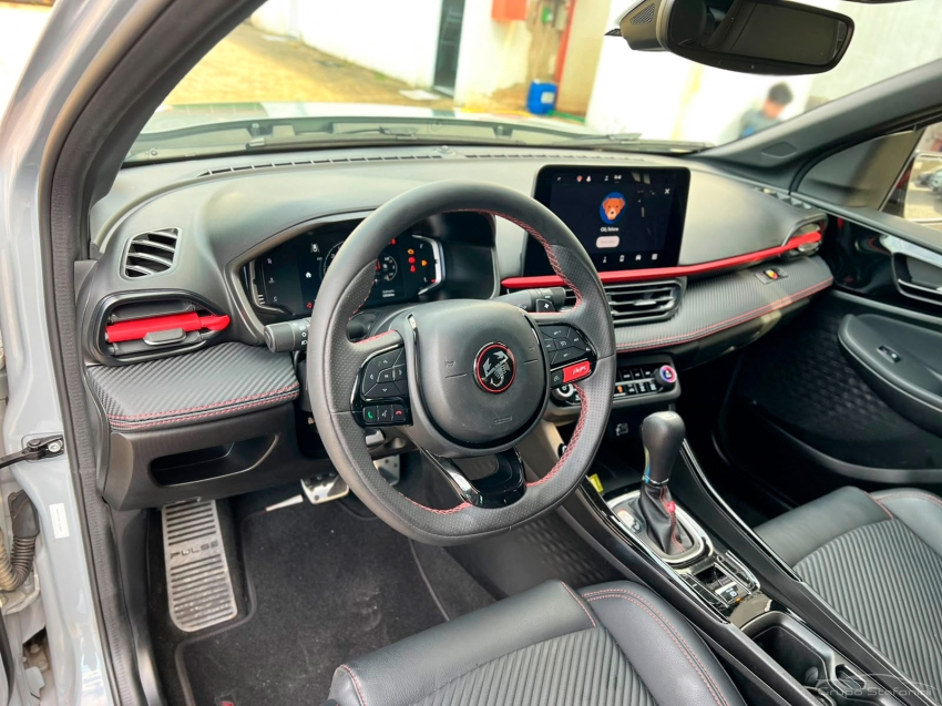 fiat fastback 1.3 turbo 270 flex abarth at6 4p automatico 20263