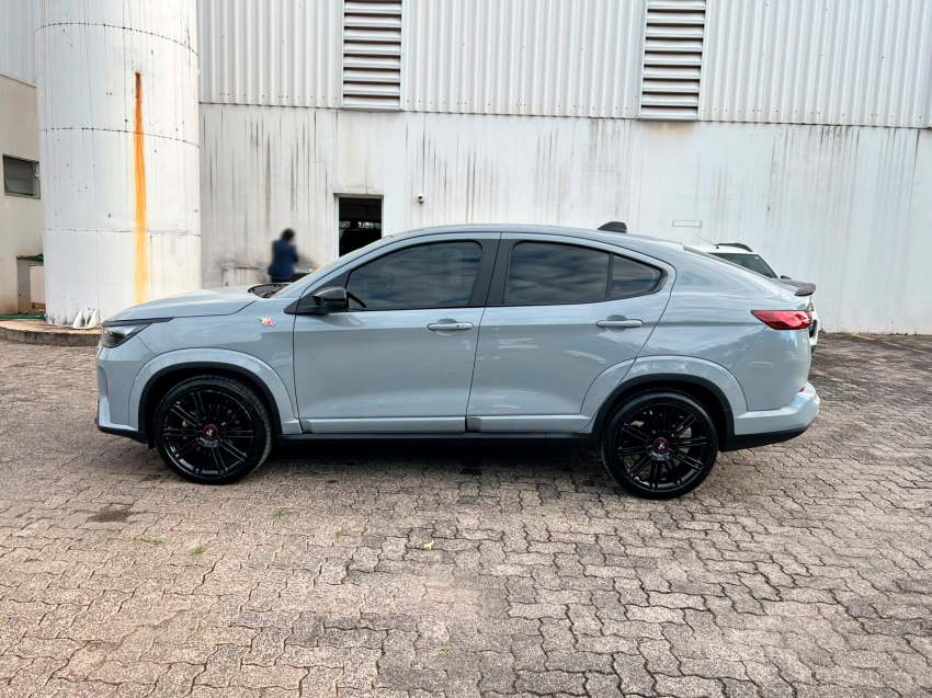 fiat fastback 1.3 turbo 270 flex abarth at6 4p automatico 202610