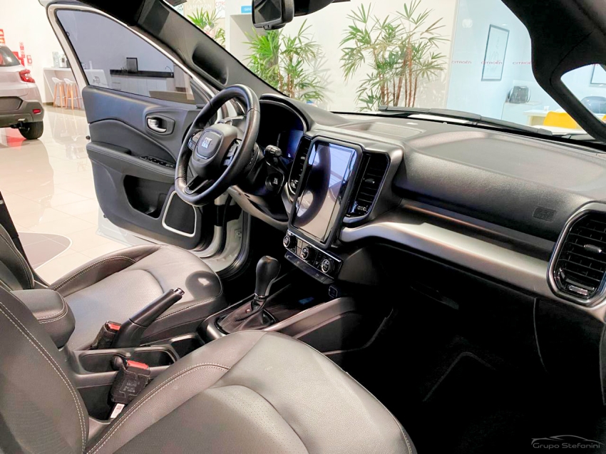 fiat toro 1.3 turbo 270 flex volcano at6 4p automatico 20243