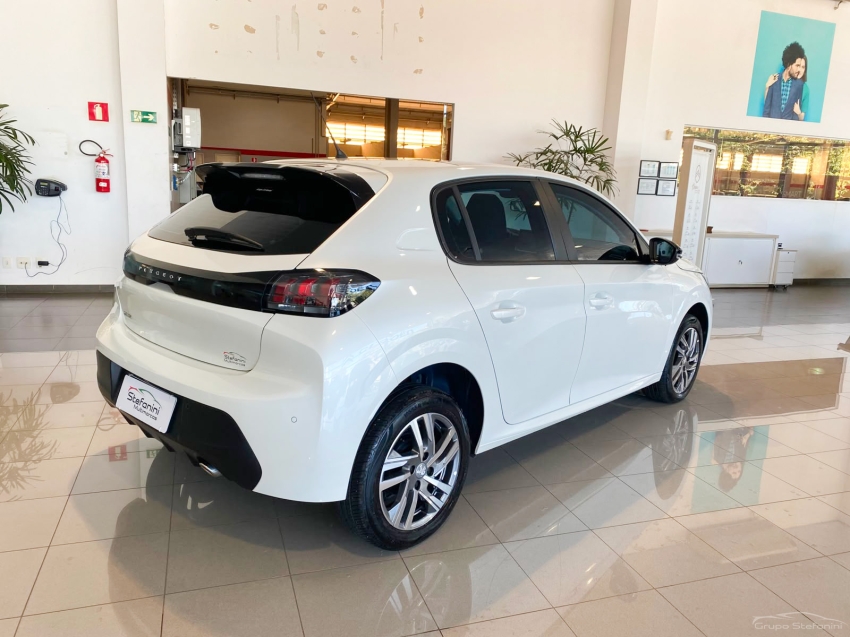 peugeot 208 1.6 16v flex griffe at6 4p automatico 202311
