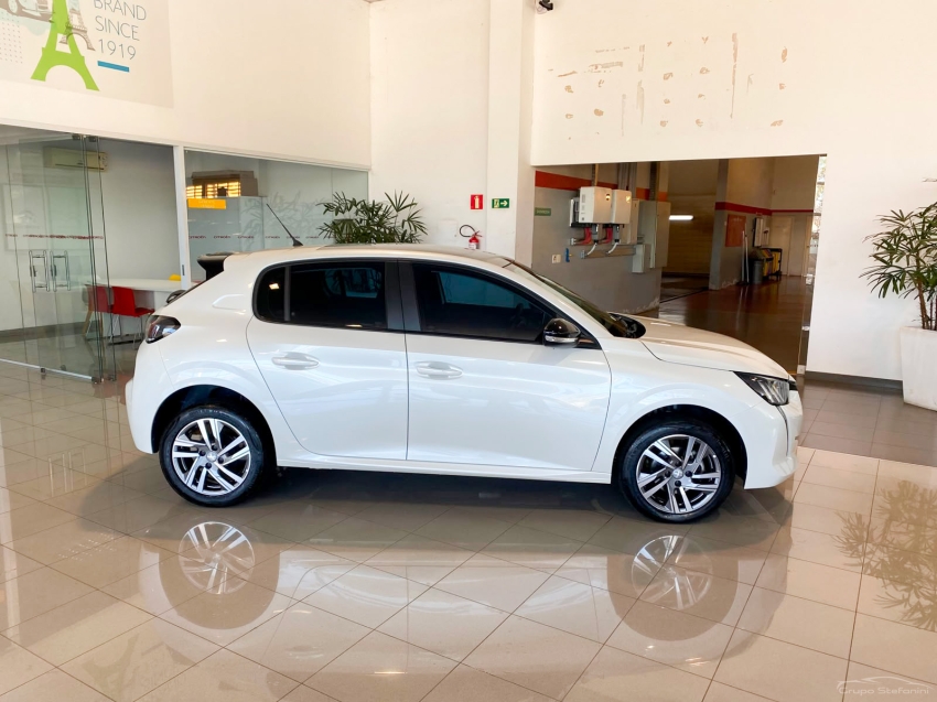 peugeot 208 1.6 16v flex griffe at6 4p automatico 202310