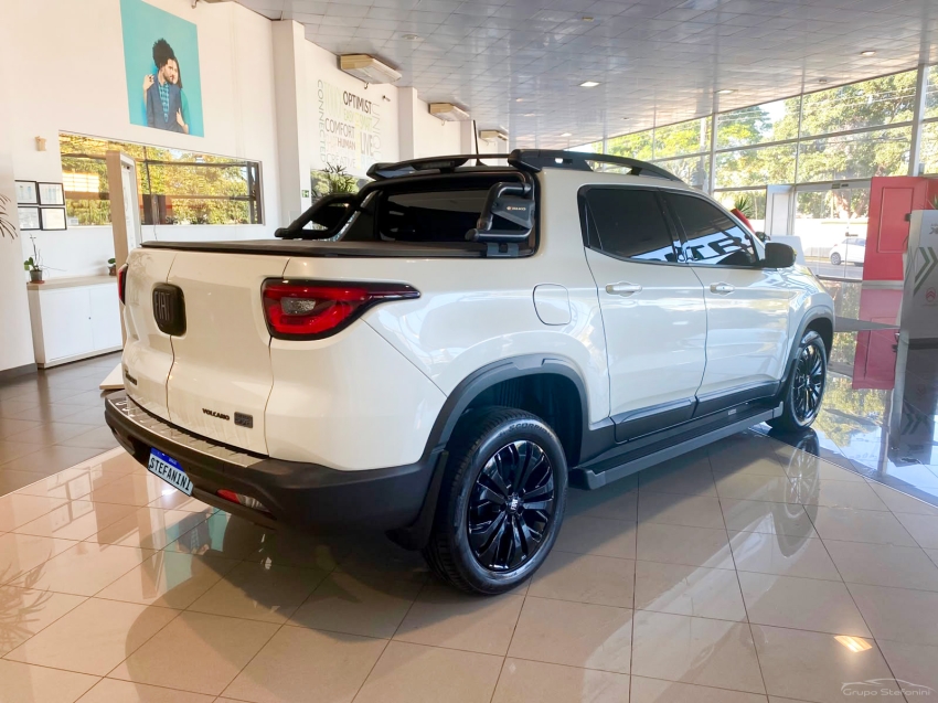 fiat toro 1.3 turbo 270 flex volcano at6 4p automatico 202511