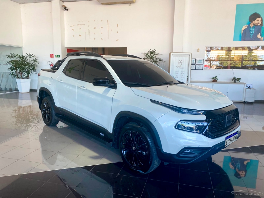 fiat toro 1.3 turbo 270 flex volcano at6 4p automatico 20252