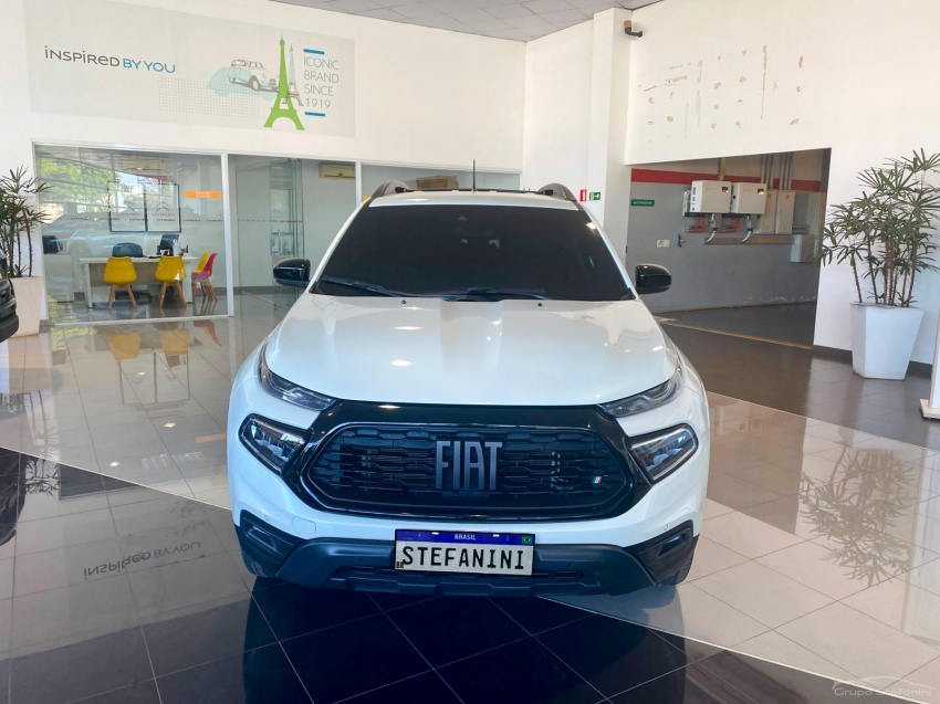 fiat toro 1.3 turbo 270 flex volcano at6 4p automatico 20251