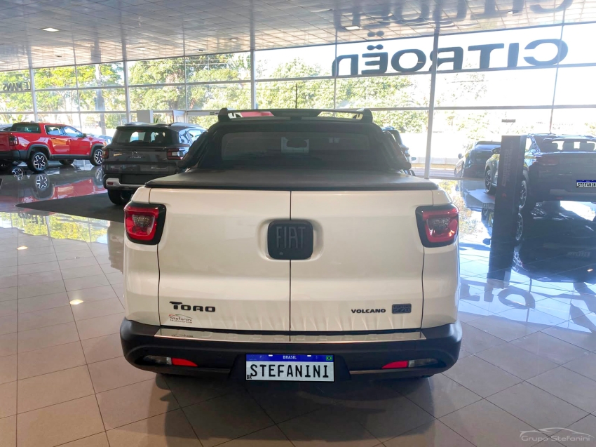 fiat toro 1.3 turbo 270 flex volcano at6 4p automatico 202512