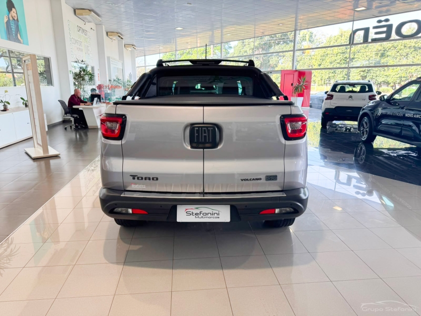 fiat toro 1.3 turbo 270 flex volcano at6 4p automatico 202411