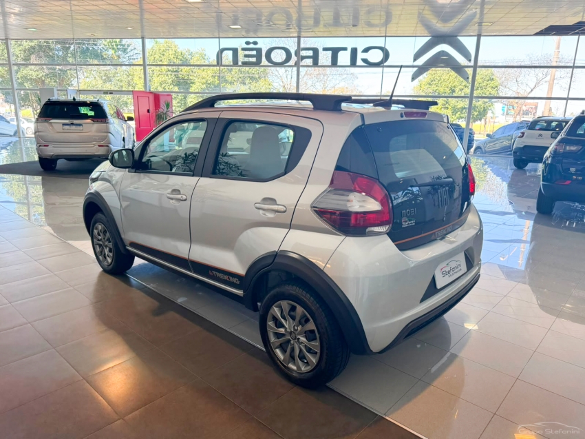 fiat mobi 1.0 firefly flex trekking manual 4p 202512