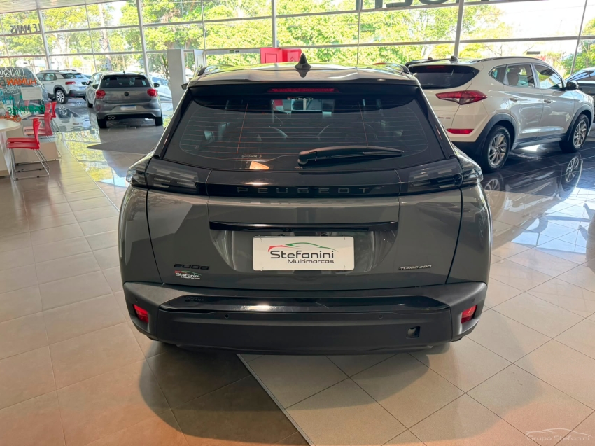 peugeot 2008 gt hybrid t200 at 2.0 hibrido 4p automatico 202512