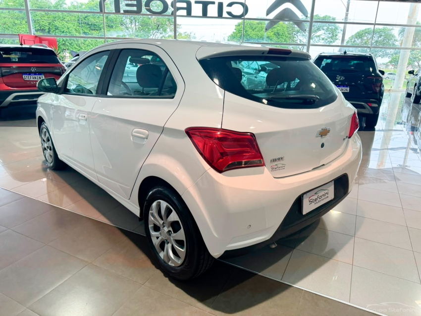 chevrolet onix 1.4 mpfi lt 8v flex 4p manual 201812