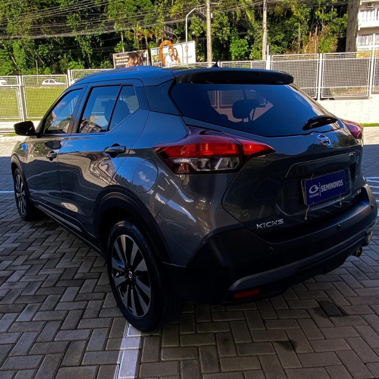 nissan kicks 1.6 16v flexstart sv 4p xtronic flex automatico 20204