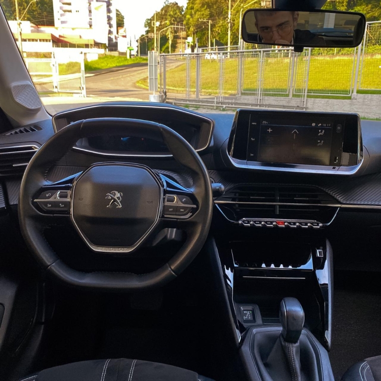 peugeot 208 1.6 16v flex griffe at6 4p automatico 202112