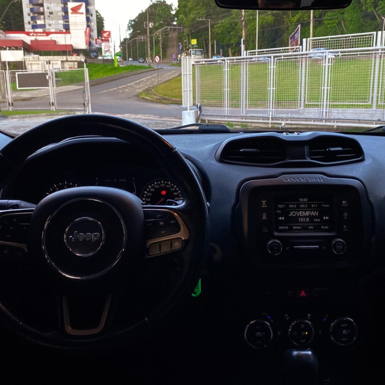 jeep renegade 1.8 16v flex longitude 4p automatico 201711
