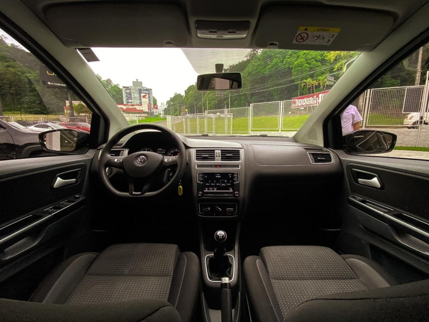 volkswagen fox 1.6 msi total flex connect 4p manual 202013
