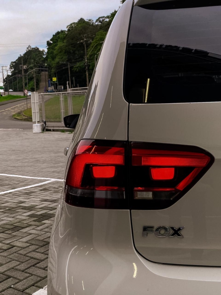 volkswagen fox 1.6 msi total flex connect 4p manual 20205