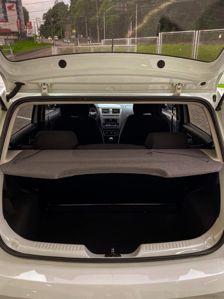 volkswagen fox 1.6 msi total flex connect 4p manual 202016