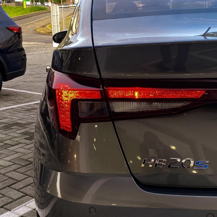 hyundai hb20s 1.0 12v flex limited plus manual 4p 20245