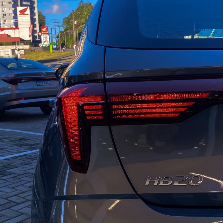 hyundai hb20 1.0 tgdi flex limited automatico 4p 20275