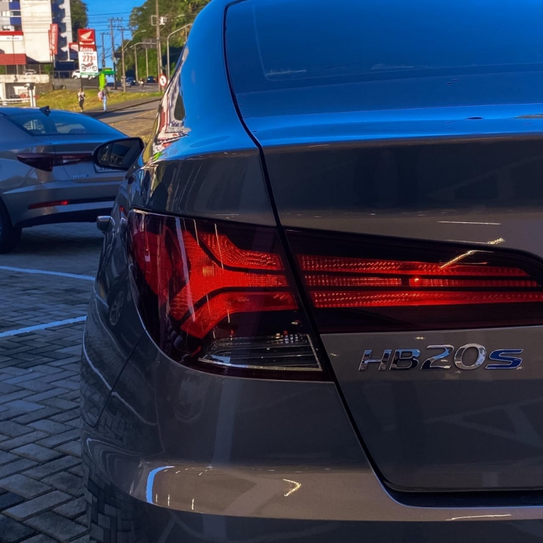 hyundai hb20s 1.0 tgdi flex evolution automatico 4p 20215
